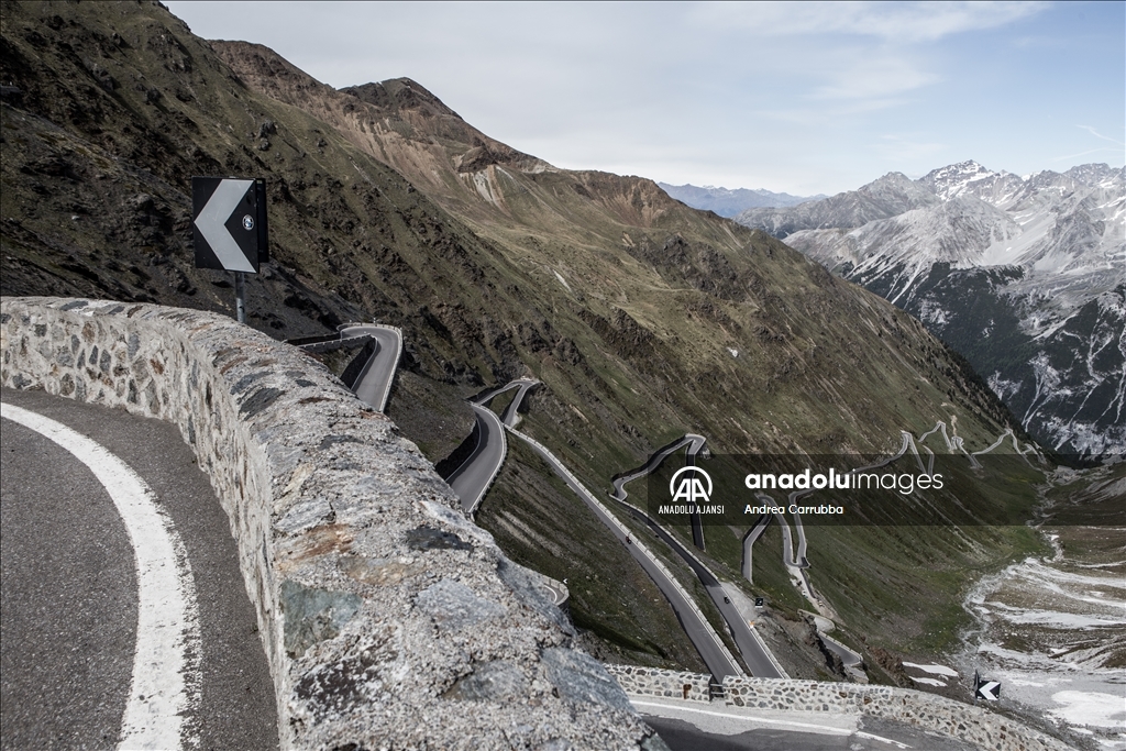 Dünya'nın en tehlikeli yolları: Stelvio Geçidi