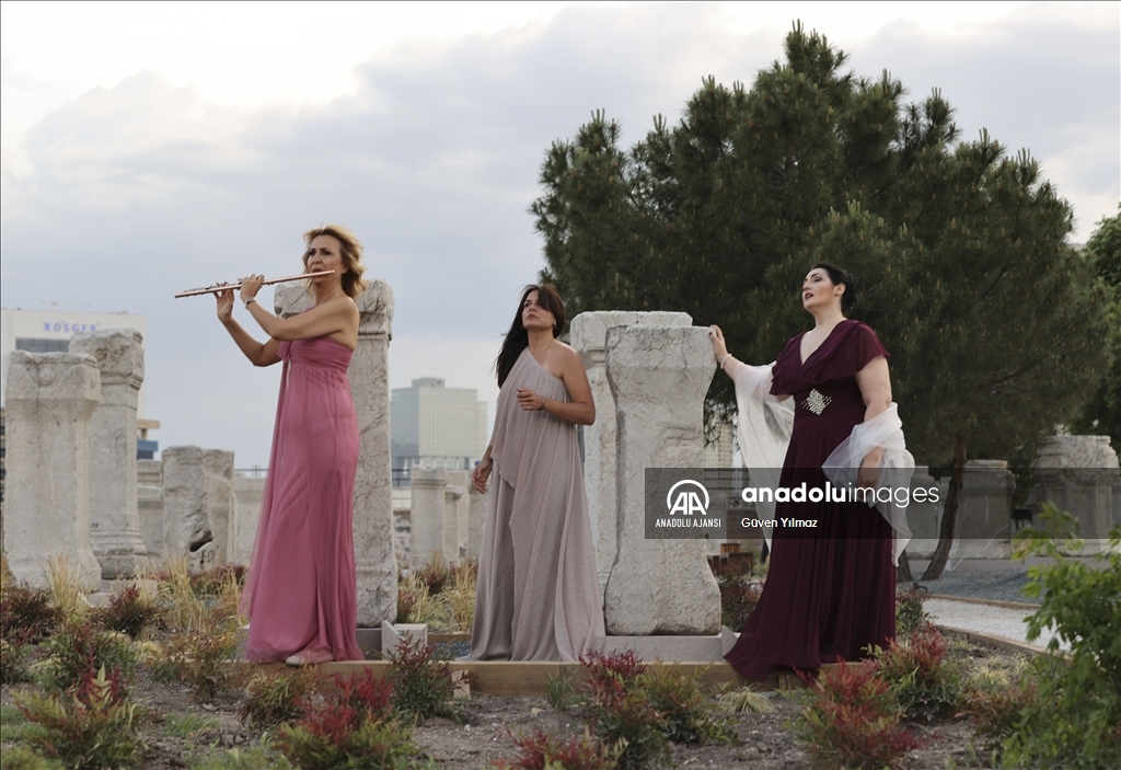 Tarihi Roma Hamamı Trio Patara konserine ev sahipliği yaptı