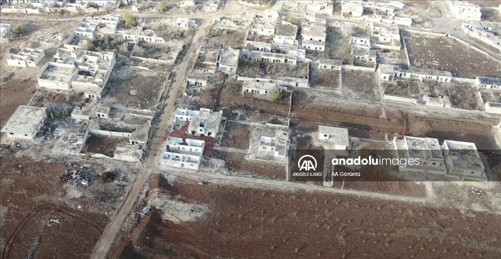 Terör örgütü YPG/PKK, Tel Rıfat ve çevre köylerde tünel kazıp silah saklıyor