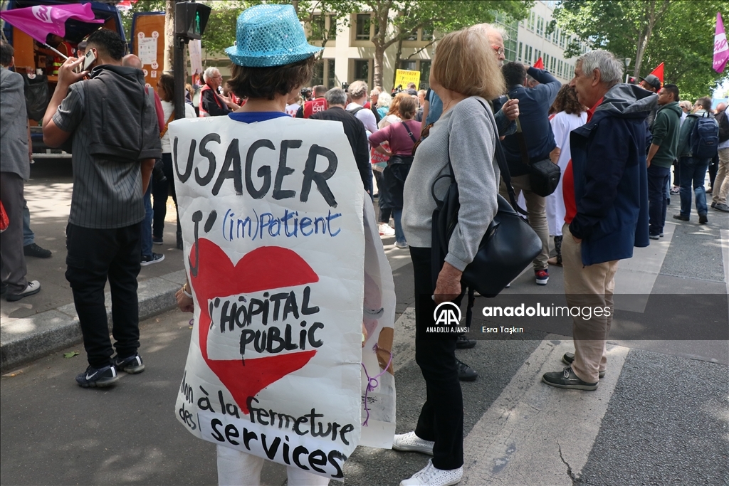 Fransa'da kamu hastane personeli greve gitti