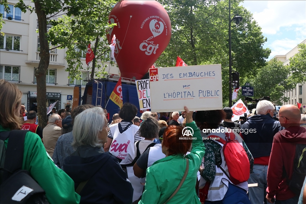 Fransa'da kamu hastane personeli greve gitti