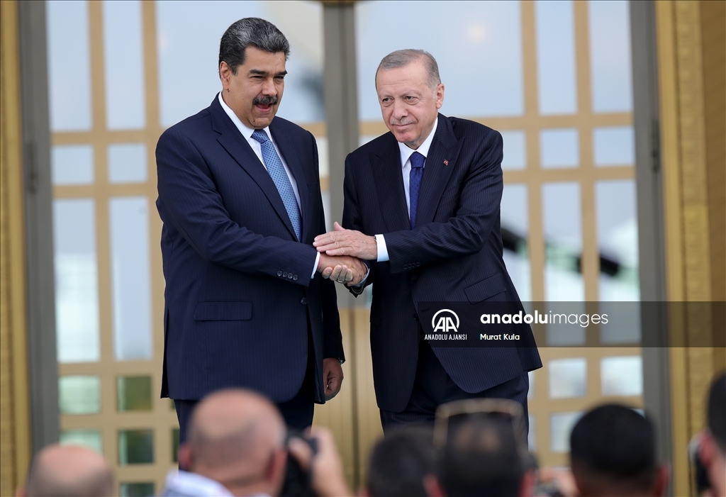 Cumhurbaşkanı Erdoğan, Venezuela Devlet Başkanı Maduro'yu resmi törenle karşıladı