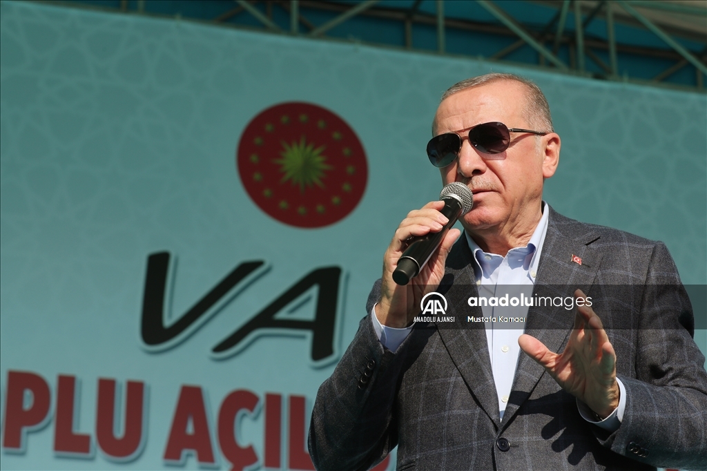 Cumhurbaşkanı Recep Tayyip Erdoğan Van'da