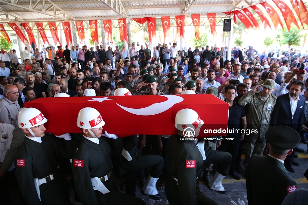 Şehit Piyade Uzman Onbaşı Mehmet Ali Çap, memleketi Gaziantep'te son yolculuğuna uğurlandı