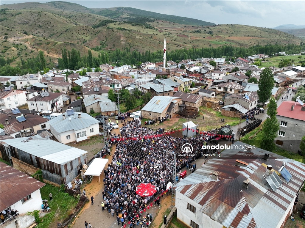Şehit Piyade Uzman Çavuş Ömer Yıldırım, Sivas'ta son yolculuğuna uğurlandı