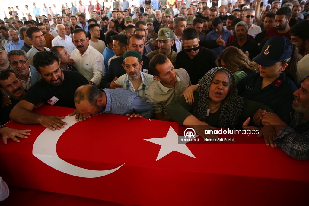 Şehit Piyade Uzman Onbaşı Mehmet Ali Çap, memleketi Gaziantep'te son yolculuğuna uğurlandı