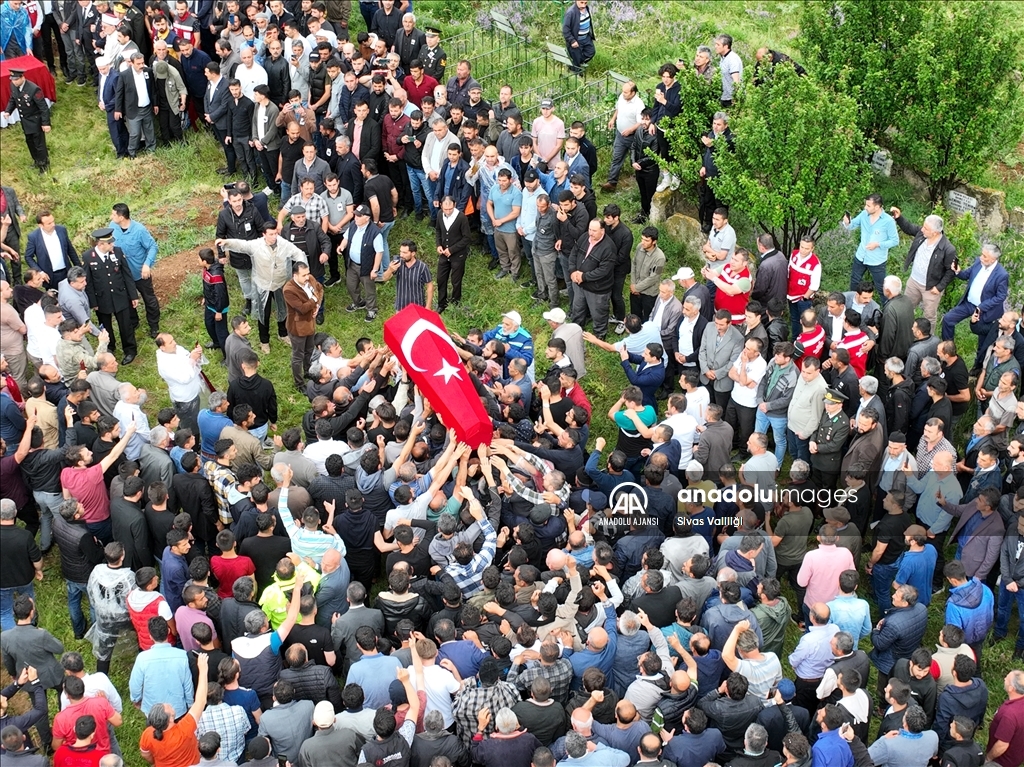 Şehit Piyade Uzman Çavuş Ömer Yıldırım, Sivas'ta son yolculuğuna uğurlandı