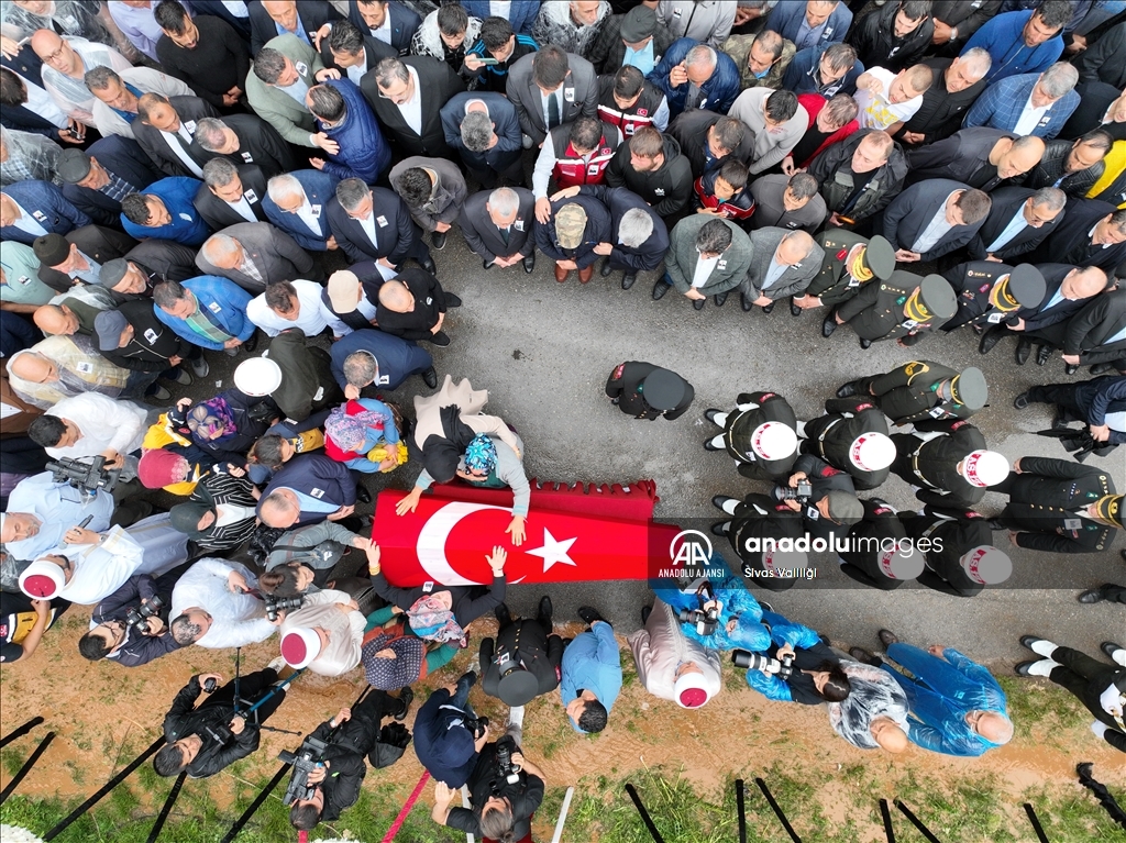 Şehit Piyade Uzman Çavuş Ömer Yıldırım, Sivas'ta son yolculuğuna uğurlandı