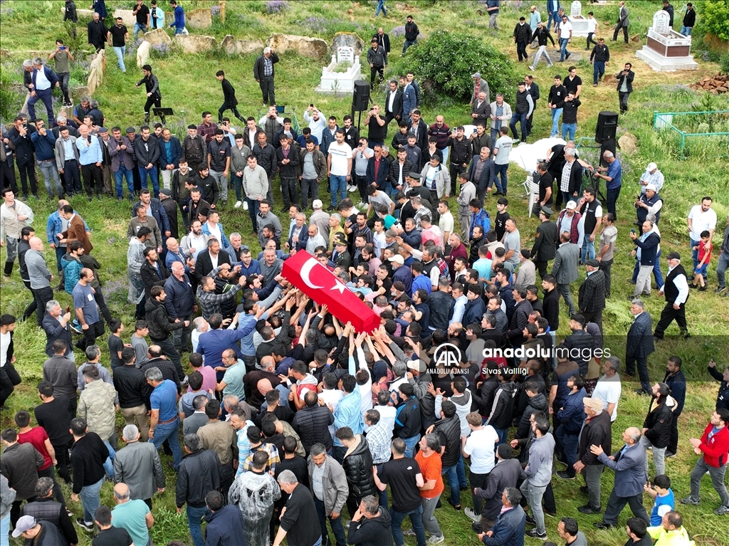 Şehit Piyade Uzman Çavuş Ömer Yıldırım, Sivas'ta son yolculuğuna uğurlandı