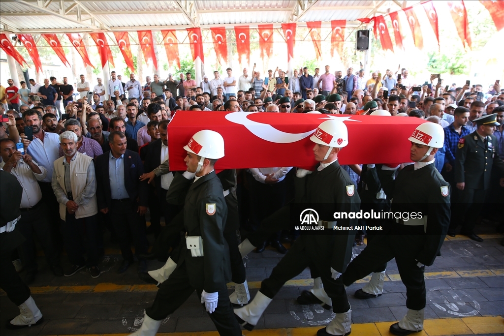 Şehit Piyade Uzman Onbaşı Mehmet Ali Çap, memleketi Gaziantep'te son yolculuğuna uğurlandı