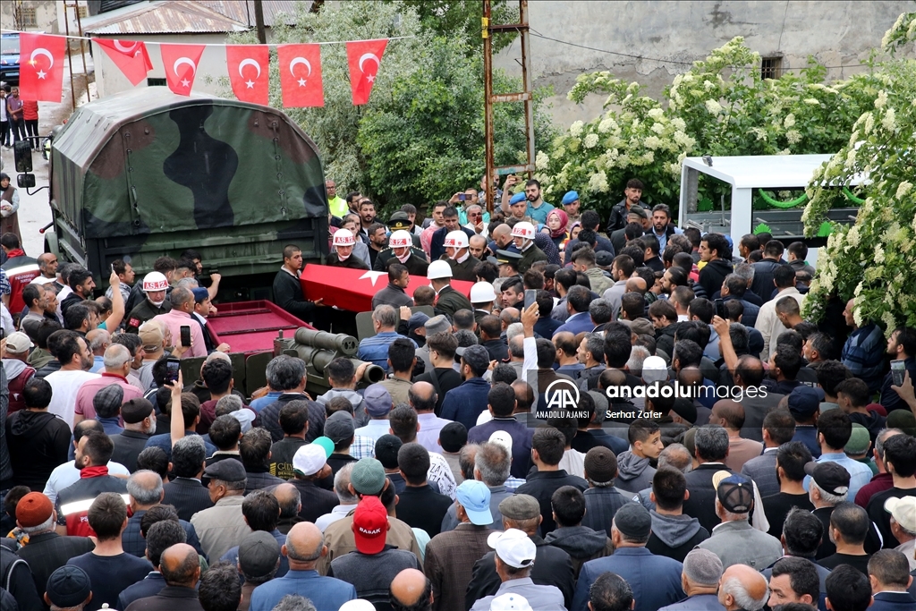 Şehit Piyade Uzman Çavuş Ömer Yıldırım, Sivas'ta son yolculuğuna uğurlandı