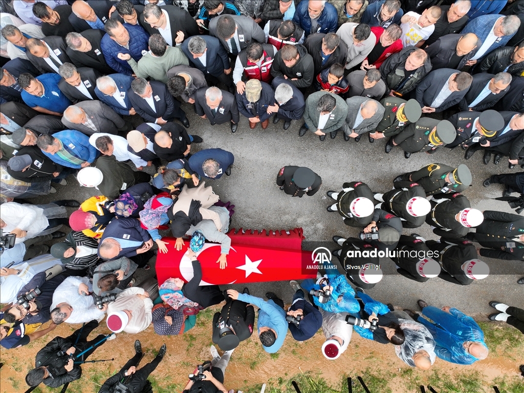 Şehit Piyade Uzman Çavuş Ömer Yıldırım, Sivas'ta son yolculuğuna uğurlandı