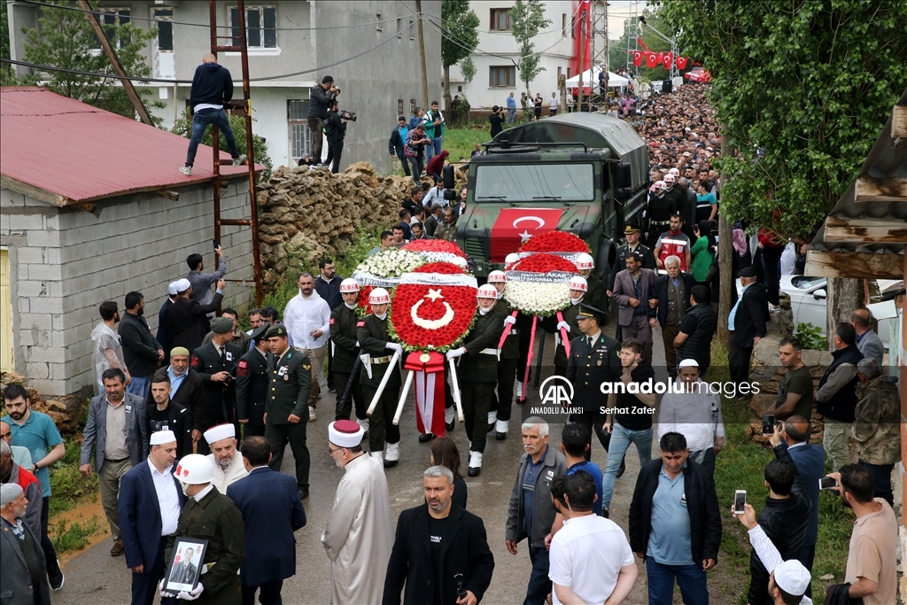 Şehit Piyade Uzman Çavuş Ömer Yıldırım, Sivas'ta son yolculuğuna uğurlandı
