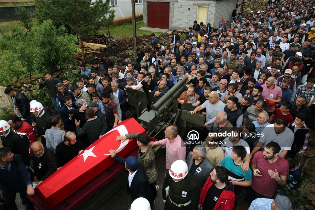 Şehit Piyade Uzman Çavuş Ömer Yıldırım, Sivas'ta son yolculuğuna uğurlandı