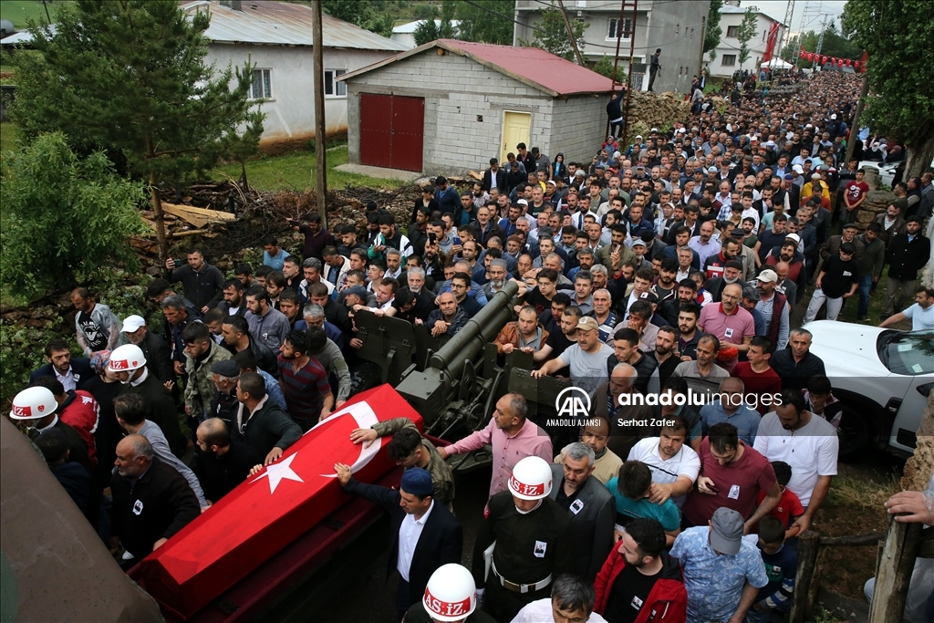 Şehit Piyade Uzman Çavuş Ömer Yıldırım, Sivas'ta son yolculuğuna uğurlandı