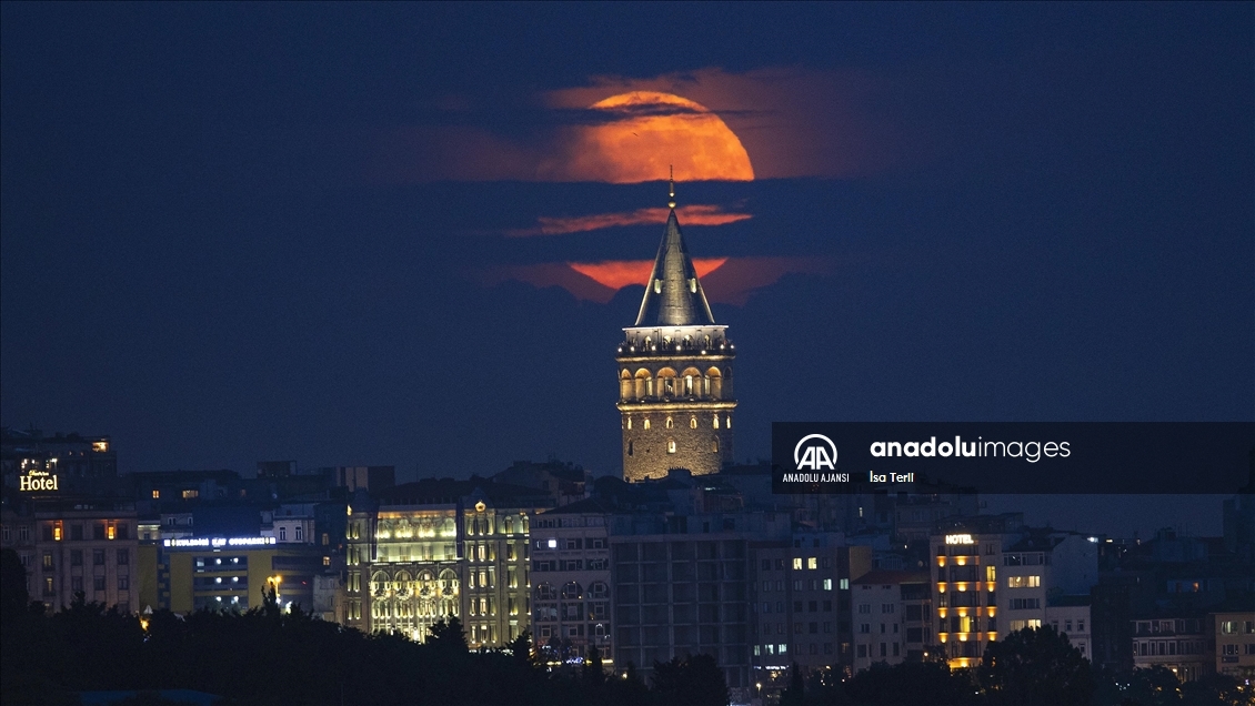 İstanbul'da "Süper Ay"