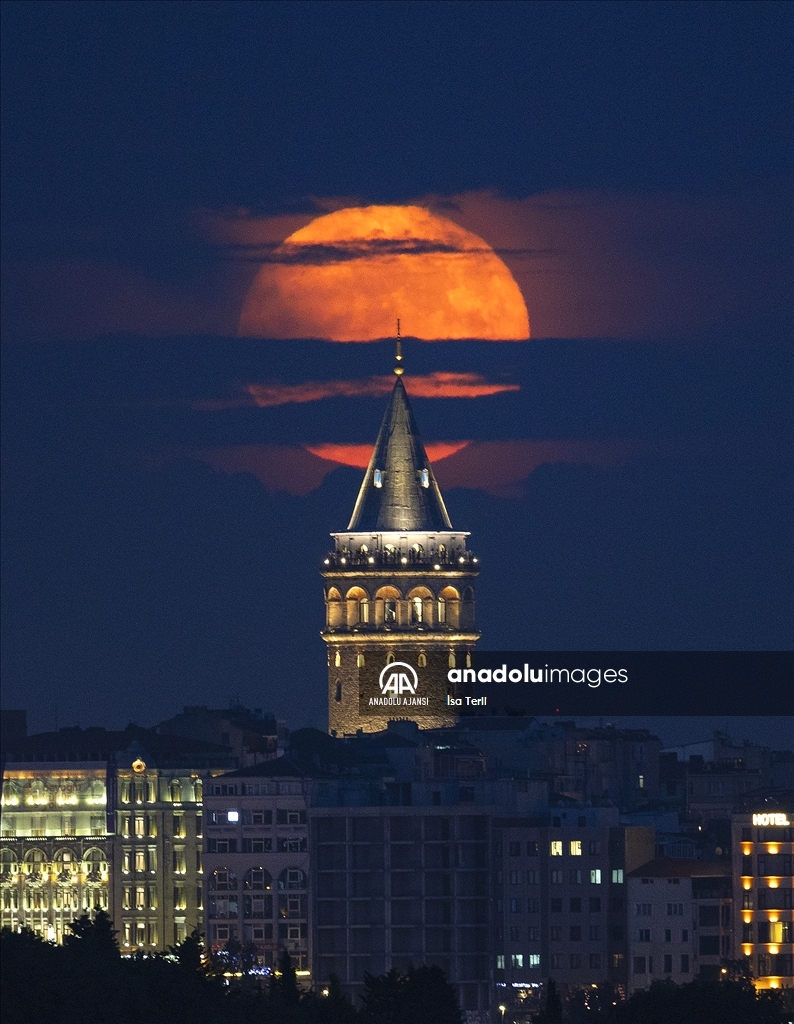 İstanbul'da "Süper Ay"