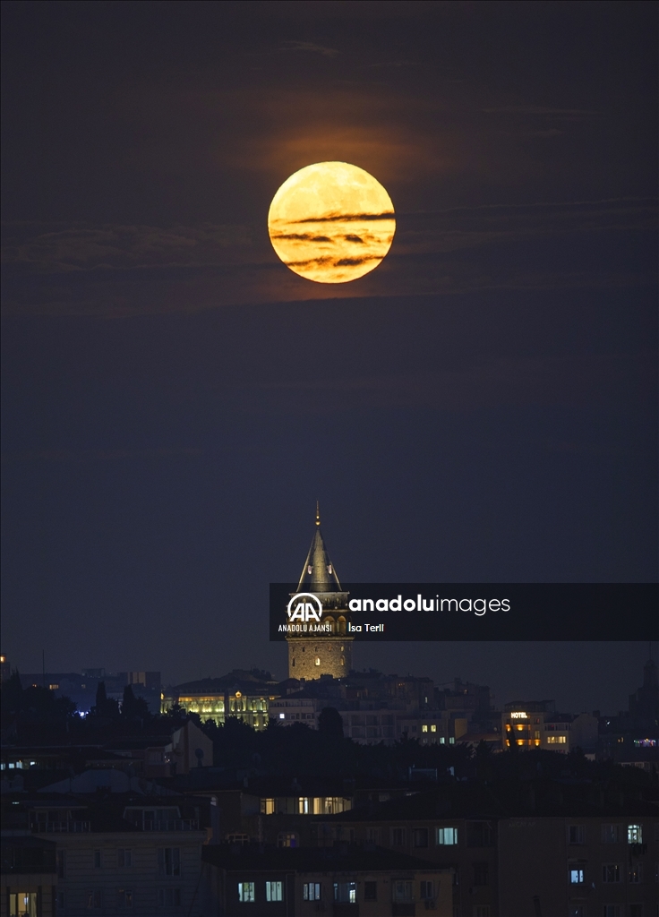 İstanbul'da "Süper Ay"