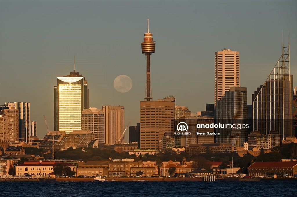 „Супер месечина“ во Сиднеј