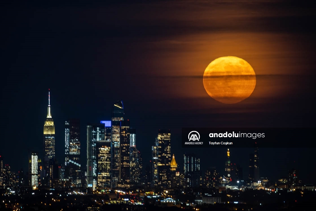 „Супер месечина“ во Њујорк