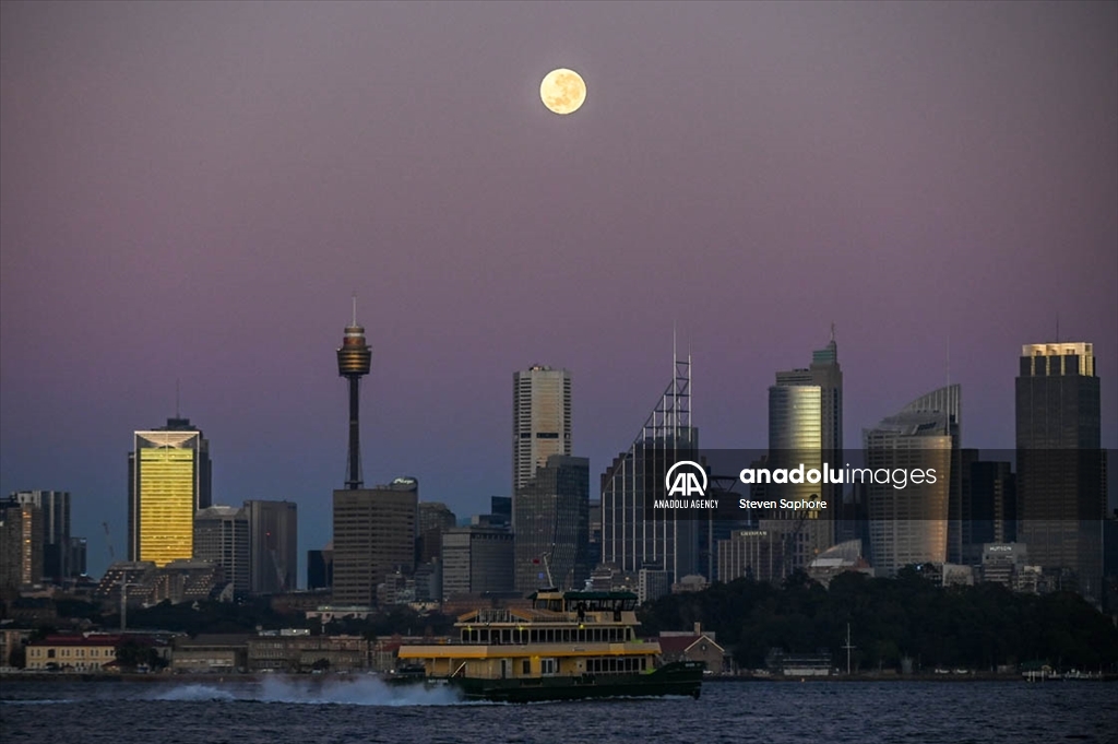 „Супер месечина“ во Сиднеј