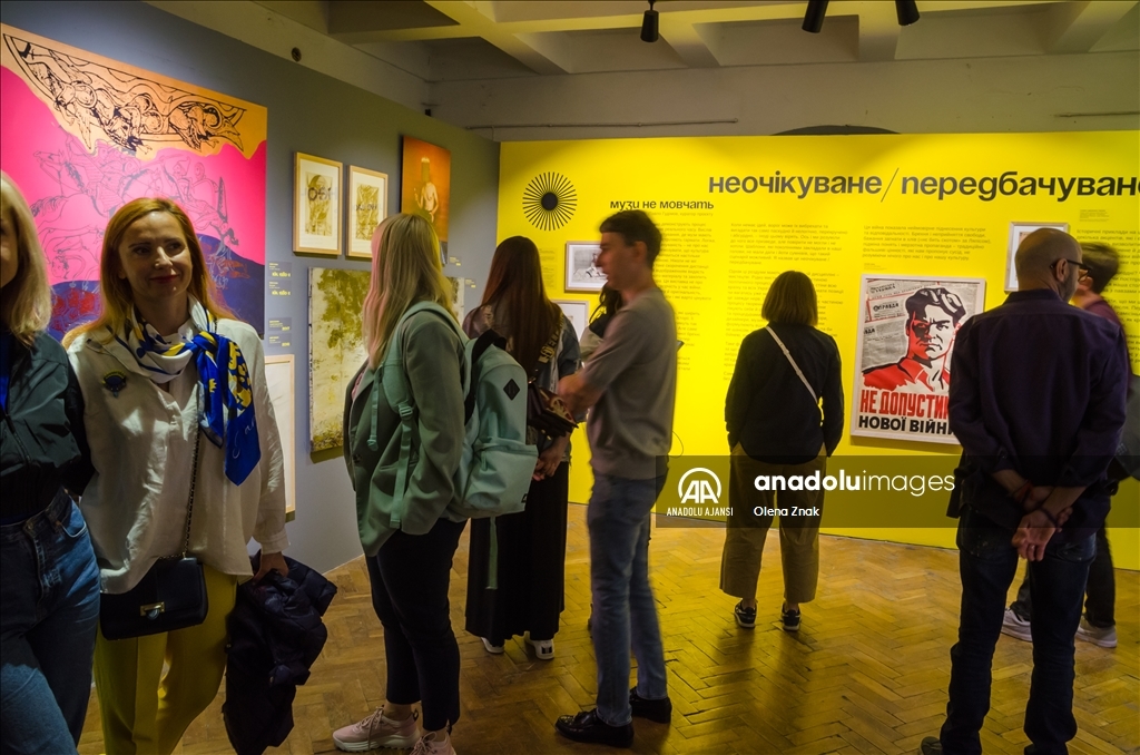 Lviv'de 50 farklı sanatçının eserleriyle sergi düzenlendi