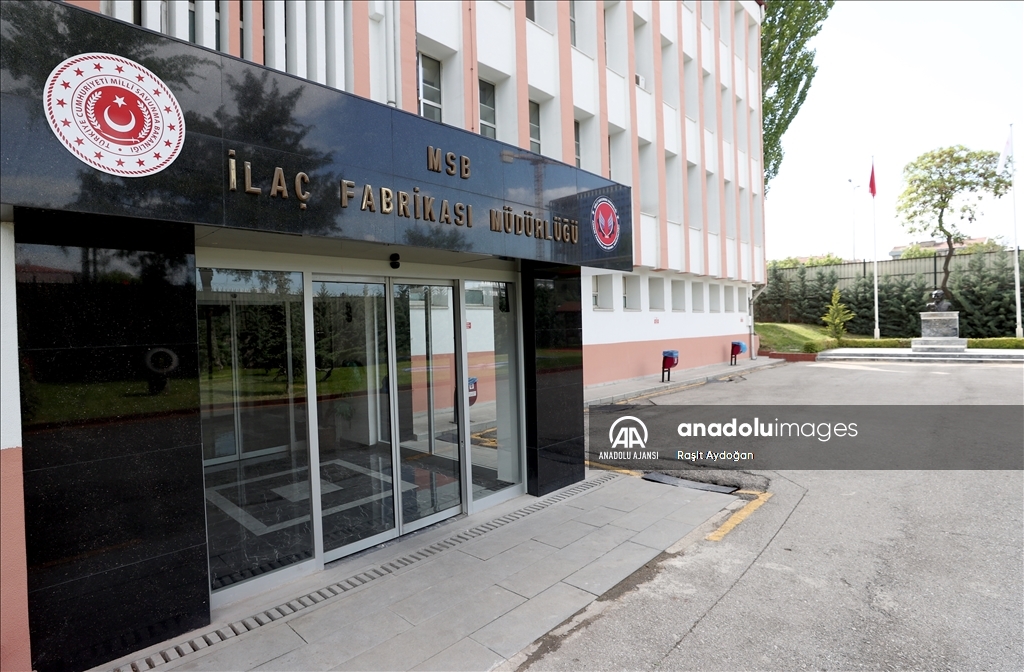Türk ordusu için stratejik tıbbi malzemeler, MSB İlaç Fabrikası'nın üretim bantlarından iniyor