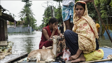 Hindistan'daki sellerde ölenlerin sayısı 71'e yükseldi