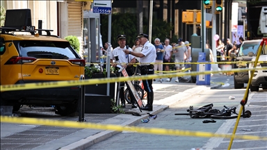 New York'ta kaldırıma çıkan taksi 6 kişiyi yaraladı