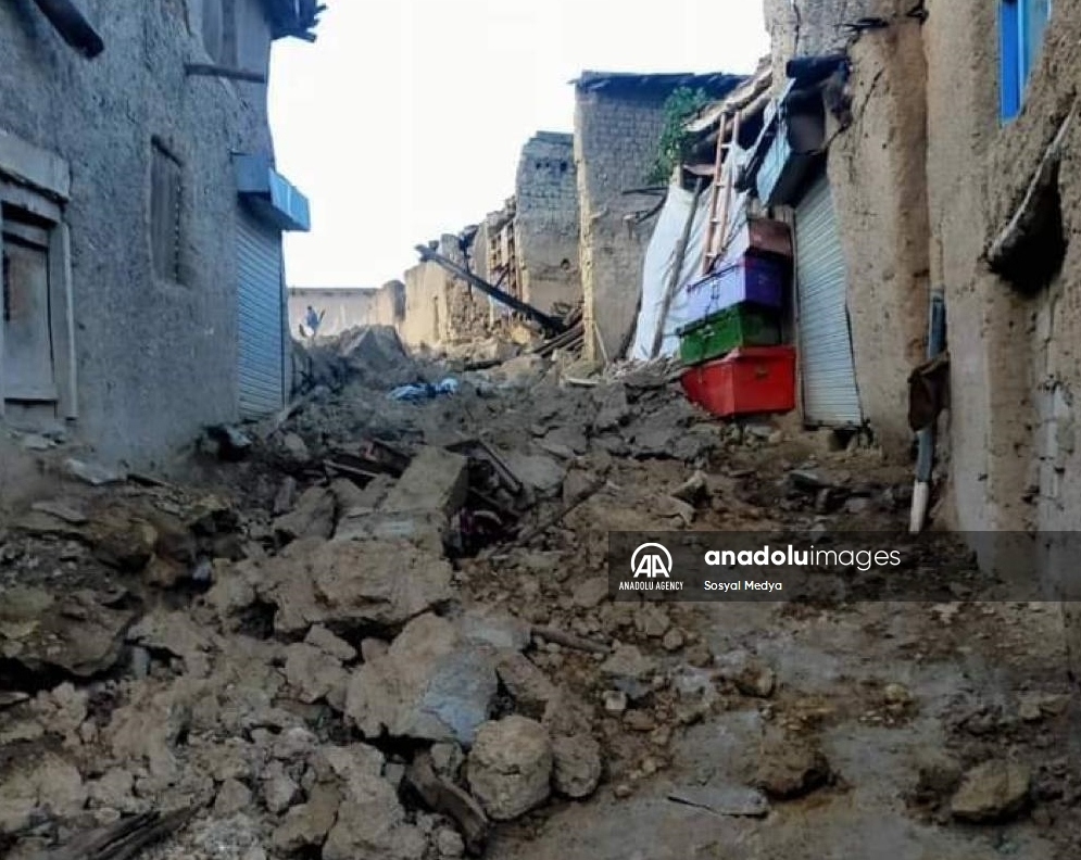 شمار تلفالت زلزله در افغانستان به 255 تن رسید
