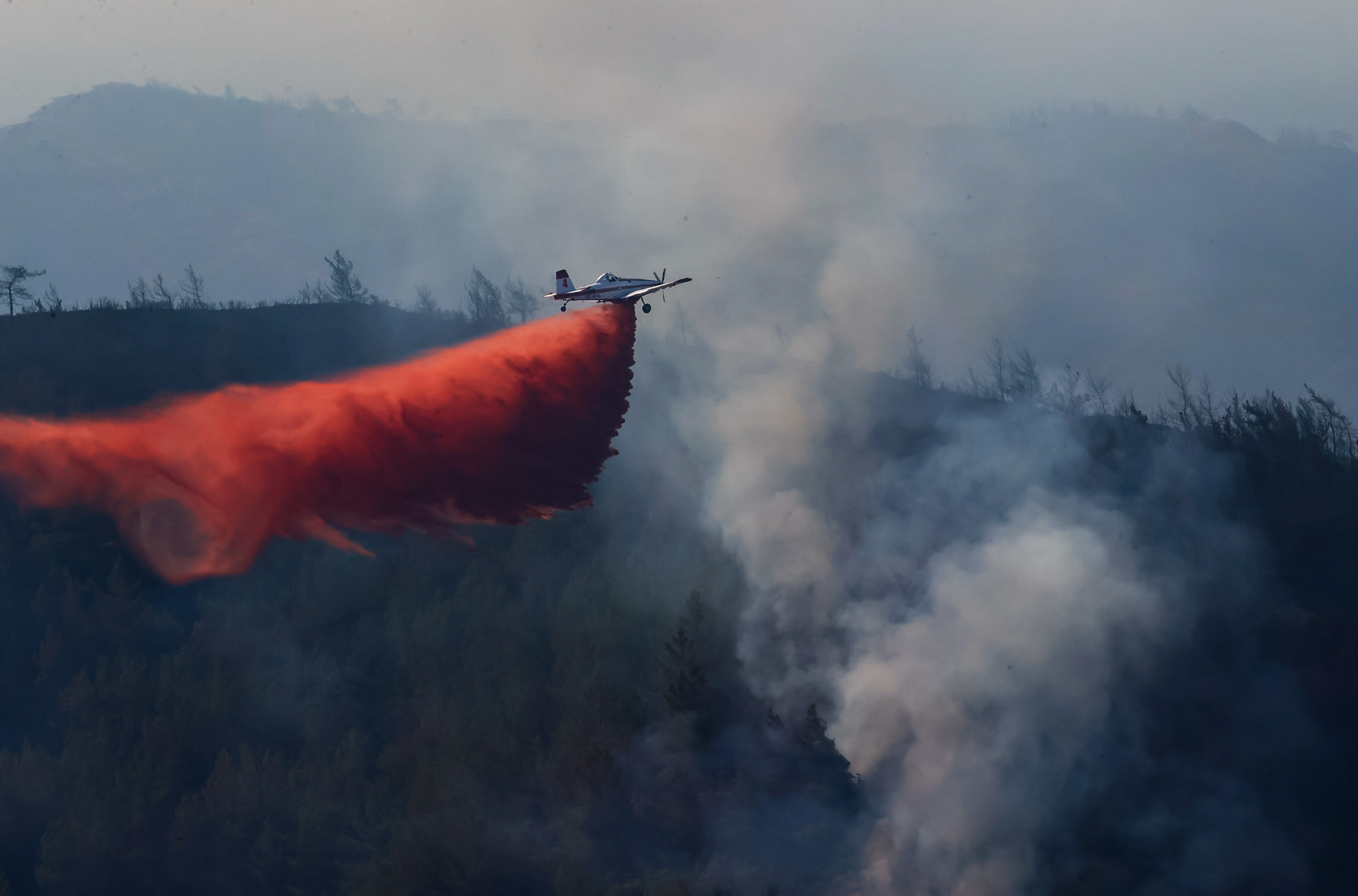 Pemadaman kebakaran hutan di Marmaris, Turki