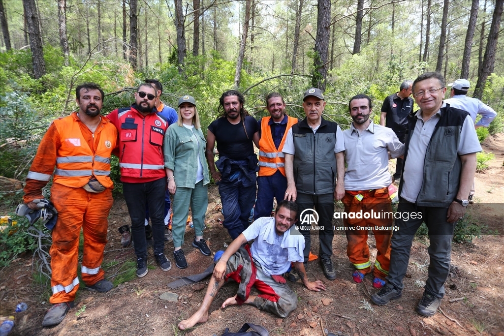 Bakan Soylu ve Kirişci, Marmaris yangın bölgesinde incelemelerde bulundu