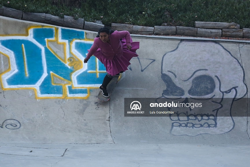 Imilla Skate, un colectivo de mujeres patinadoras en Bolivia