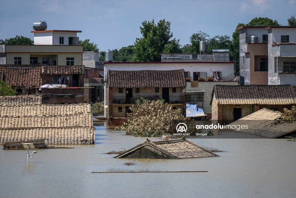 Катастрофални поплави во Кина