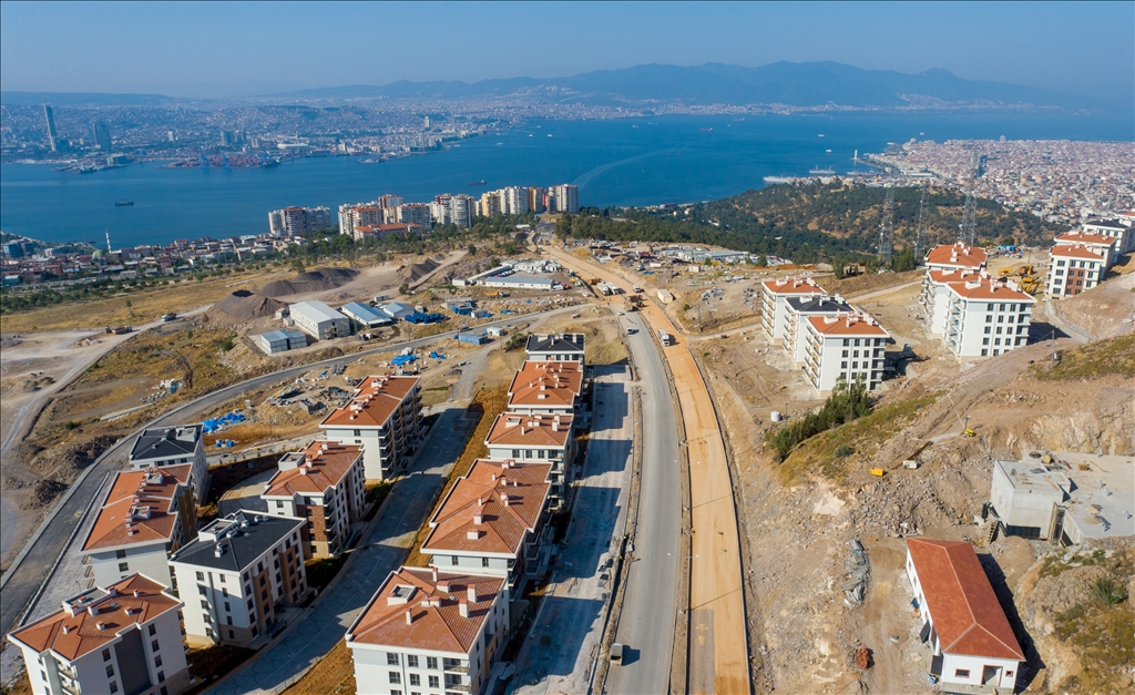 İzmir'de rezerv alandaki deprem konutlarının ilk etabı temmuzda teslim edilecek