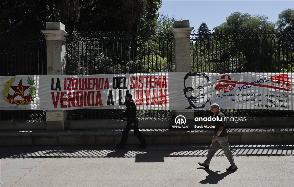 Madrid'de binlerce kişi NATO karşıtı gösteri yaptı