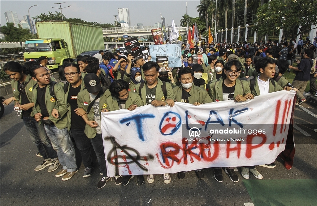 Demonstrasi mahasiswa untuk memprotes RKUHP 