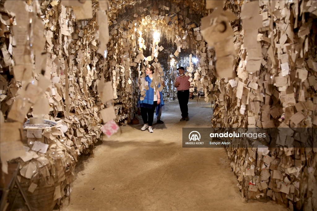 كبادوكيا.. متحف "شعر البنات" الأغرب في العالم