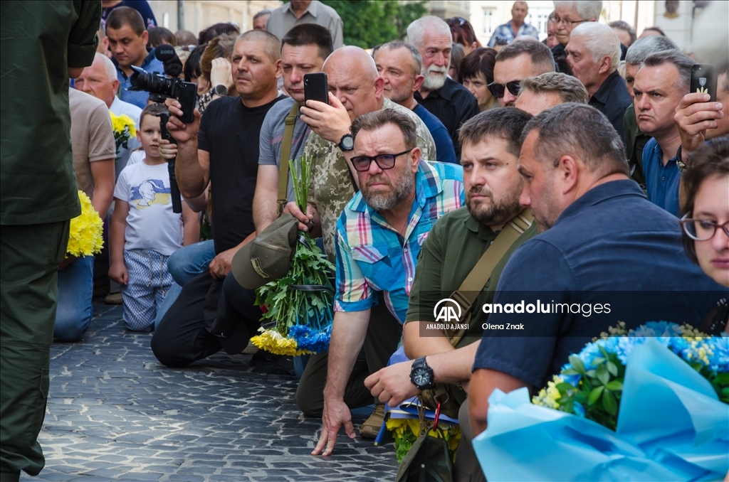 Savaşta ölen iki Ukrayna askeri için Lviv’de cenaze töreni düzenlendi