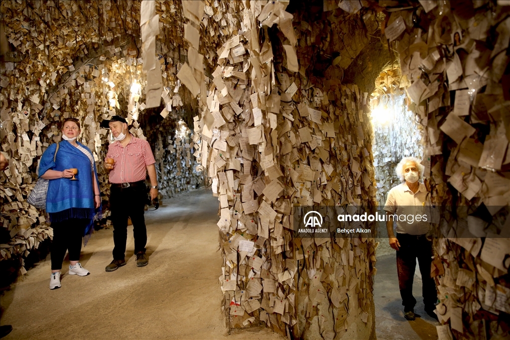 كبادوكيا.. متحف "شعر البنات" الأغرب في العالم