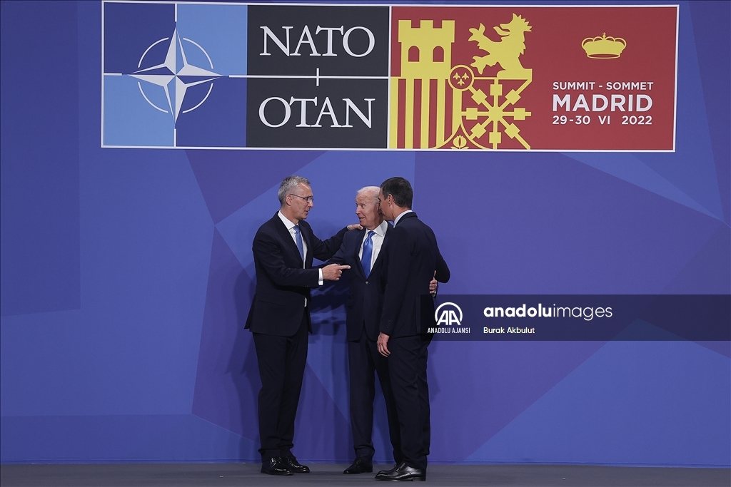 NATO Devlet ve Hükümet Başkanları Zirvesi