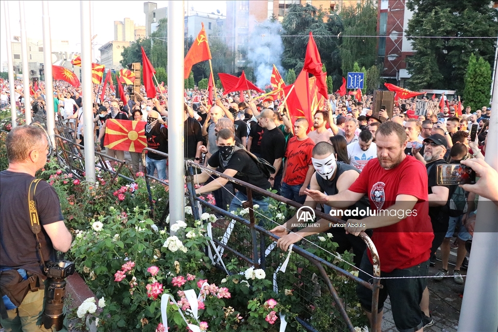 Shkup, vazhdojnë protestat kundër propozimit francez për zgjidhjen e mosmarrëveshjes me Bullgarinë