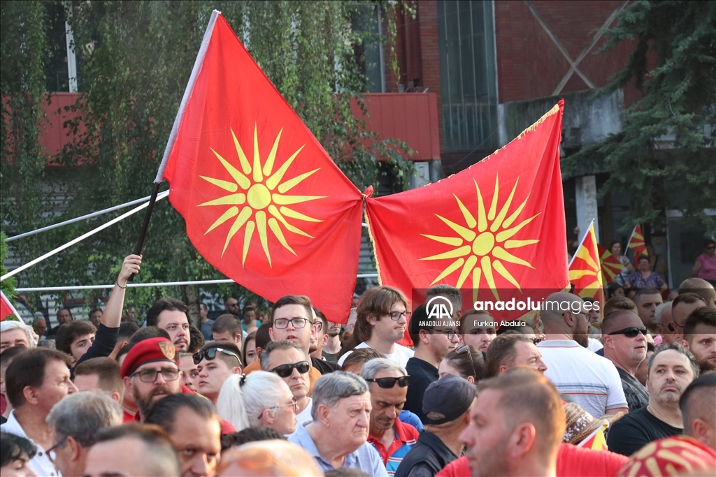 Kuzey Makedonya'daki protestoda gerginlik yaşandı