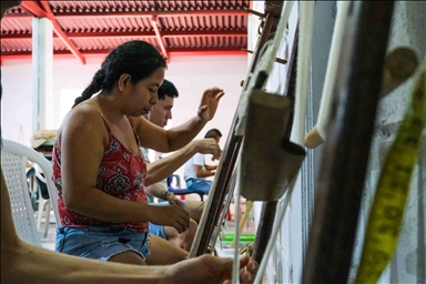 La elaboración de artesanías colombianas que son exportadas a países como China, Estados Unidos y México