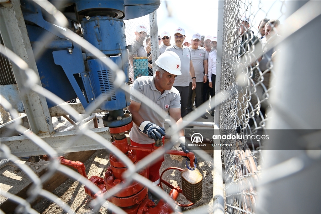 Bakan Fatih Dönmez, Adana'da yeni petrol keşiflerine işaret etti