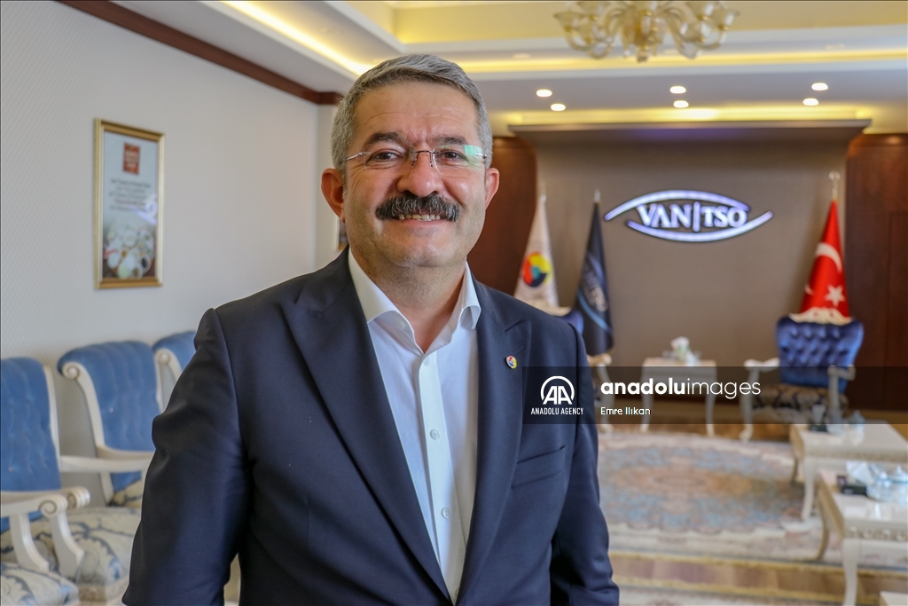 دهها هزار ایرانی امسال به شهر وان ترکیه سفر کردند
