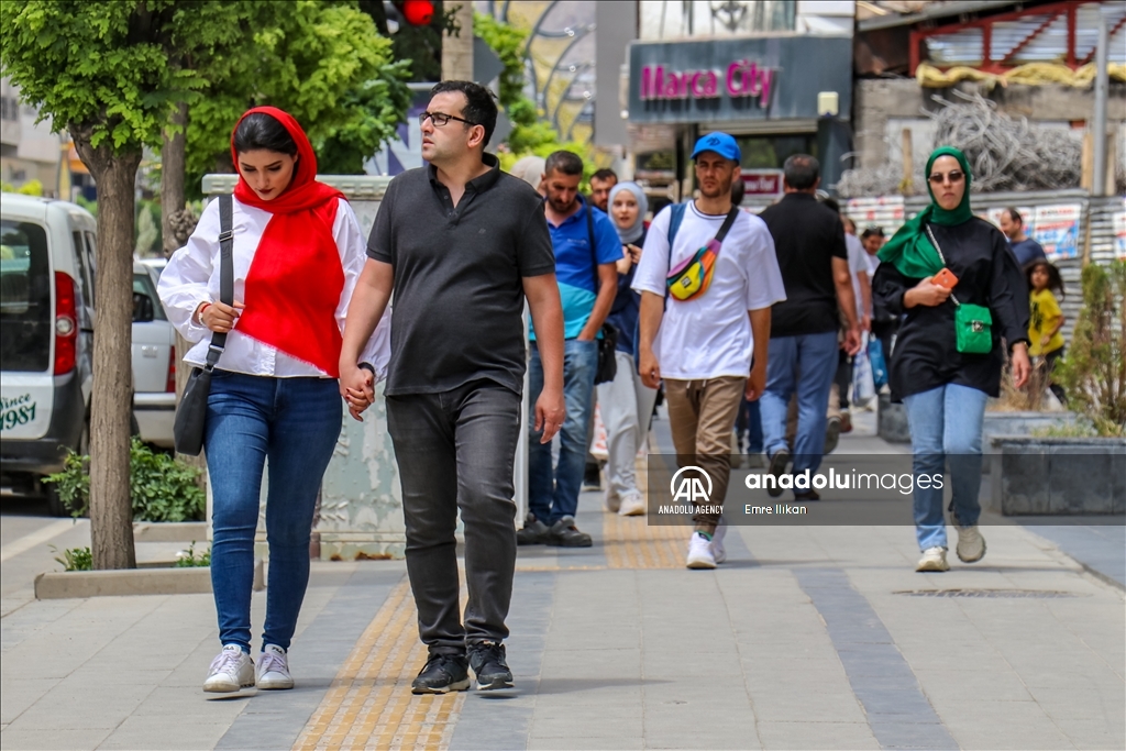 دهها هزار ایرانی امسال به شهر وان ترکیه سفر کردند
