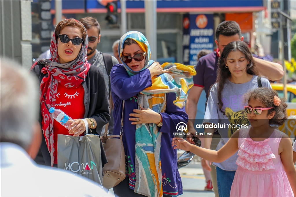 دهها هزار ایرانی امسال به شهر وان ترکیه سفر کردند