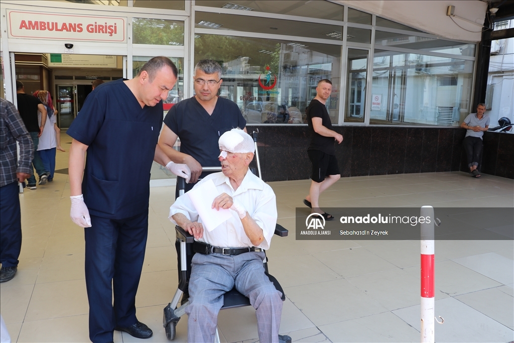 Denizli'de acemi kasaplar hastanelik oldu