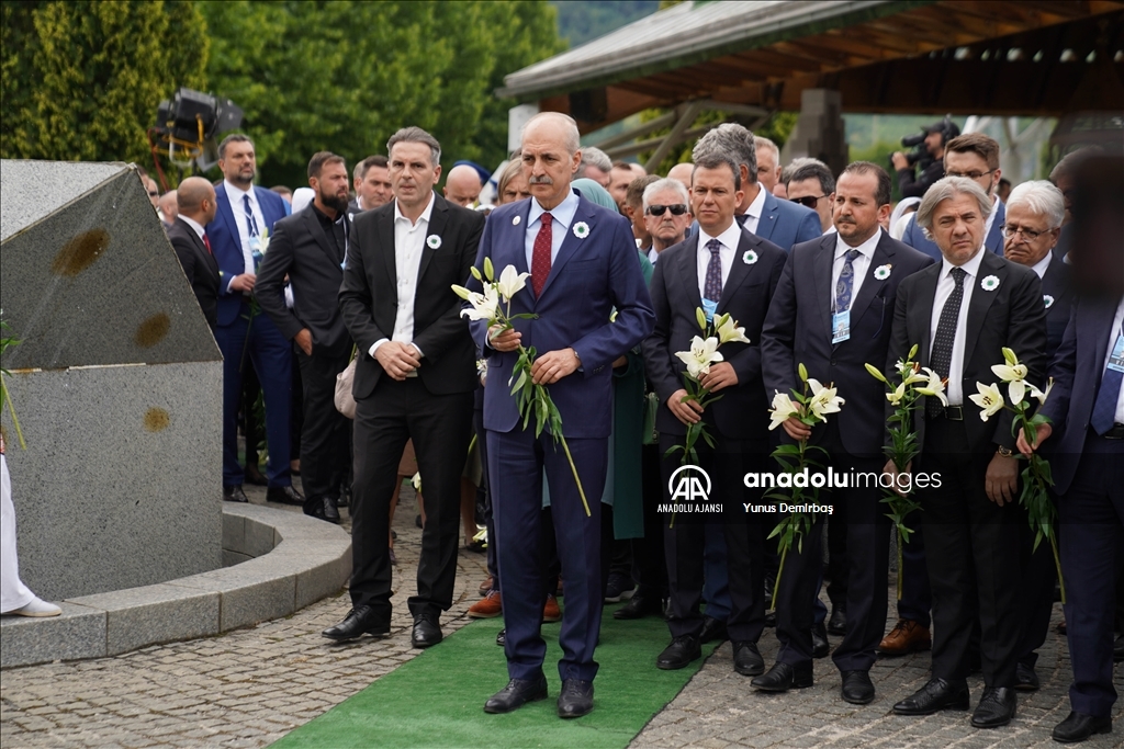 Bosna Hersek'te Srebrenitsa soykırımının 27'nci yılı dolayısıyla anma programı yapıldı